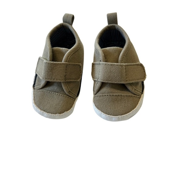 Carter's 3-6 month sneakers - Picture 2 of 4